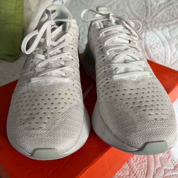 Nike women’s shoes React Infinity Run FK 2. New size 9 - Picture 5 of 5